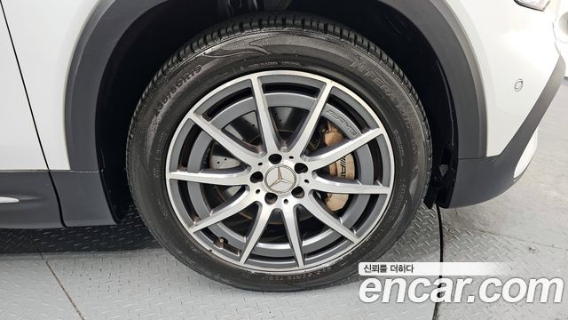 Mercedes-Benz GLB-Class (X247) AMG GLB35 4MATIC 2021 — фото 21