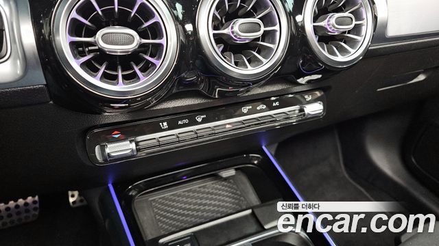 Mercedes-Benz GLB-Class (X247) AMG GLB35 4MATIC 2021 — фото 31