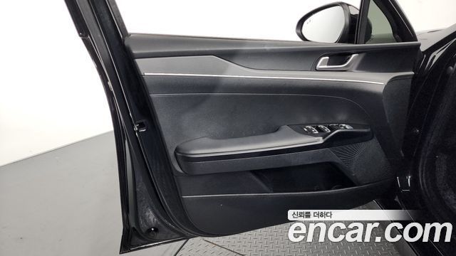 Kia K5 (III) 2.0 Prestige 2021 — фото 24