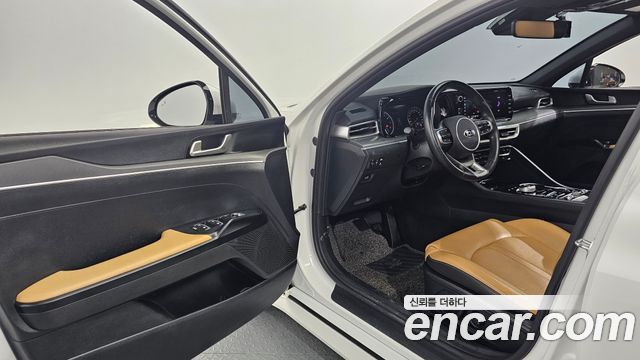 Kia K5 (III) 2.0 Prestige 2021 — фото 10
