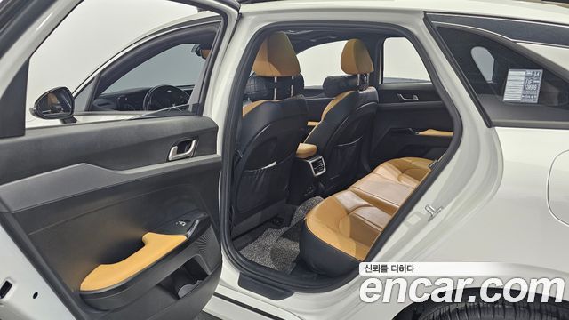 Kia K5 (III) 2.0 Prestige 2021 — фото 11