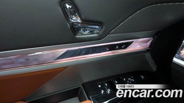 BMW 7 Series (G70) 740i xDrive M Sport 2025 — фото 27