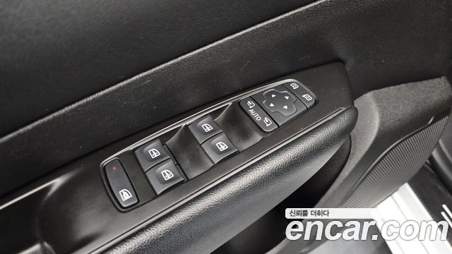 Renault Korea SM6 2.0 LPe SE (Rental car) 2020 — фото 13