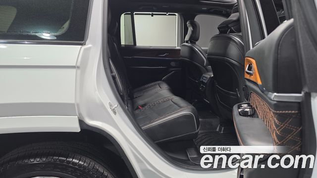 Jeep Grand Cherokee (WL) 4xe Summit Reserve 2023 — фото 16