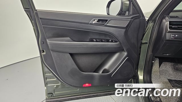 KG Mobility (SsangYong) Rexton Sports Khan Diesel 2.2 4WD Culman Prestige 2024 — фото 24