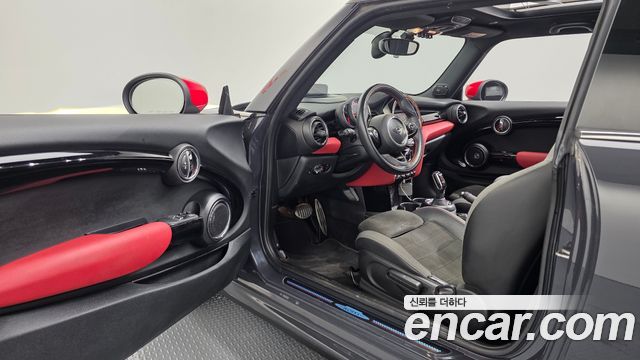MINI Cooper S JCW 3rd Generation 2020 — фото 10