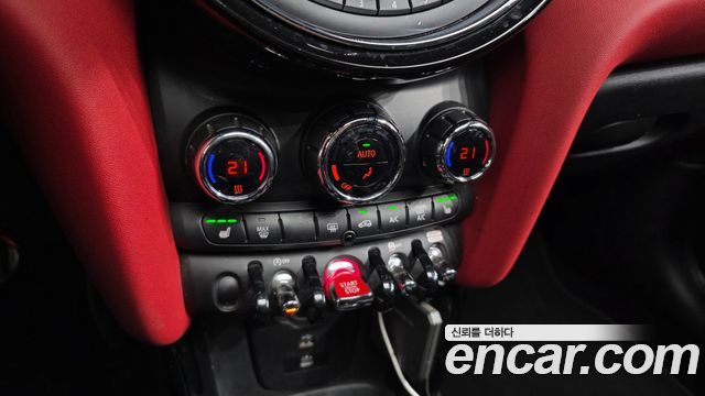 MINI Cooper S JCW 3rd Generation 2020 — фото 16