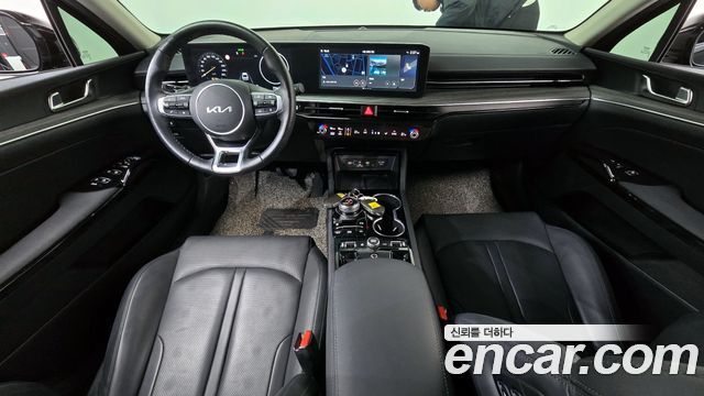 Kia K5 (III) 2.0 Noblesse 2024 — фото 7
