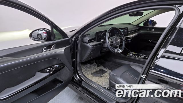 Kia K5 (III) 2.0 Noblesse 2024 — фото 10