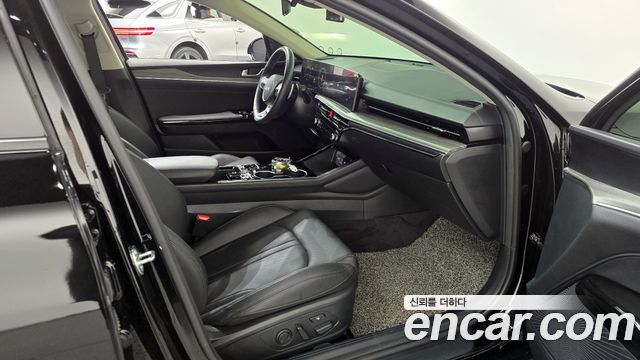 Kia K5 (III) 2.0 Noblesse 2024 — фото 26
