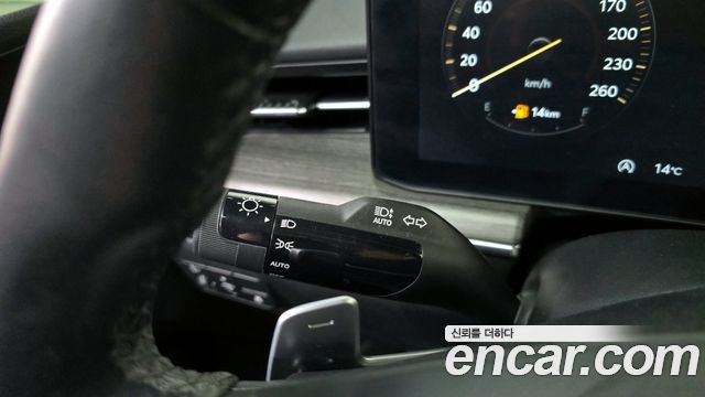 Kia K5 (III) 2.0 Noblesse 2024 — фото 27