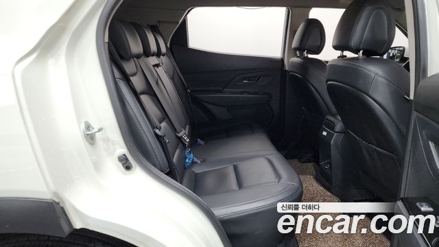 KG Mobility (SsangYong) Beautiful Korando Diesel 1.6 2WD C5 2022 — фото 11