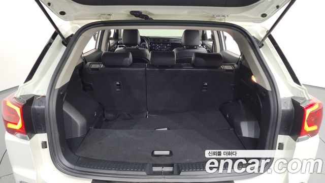 KG Mobility (SsangYong) Beautiful Korando Diesel 1.6 2WD C5 2022 — фото 18