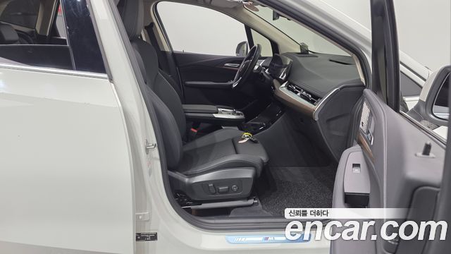 BMW 2 Series Active Tourer (U06) 220i Luxury 2023 — фото 11