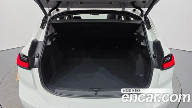 BMW 2 Series Active Tourer (U06) 220i Luxury 2023 — фото 18