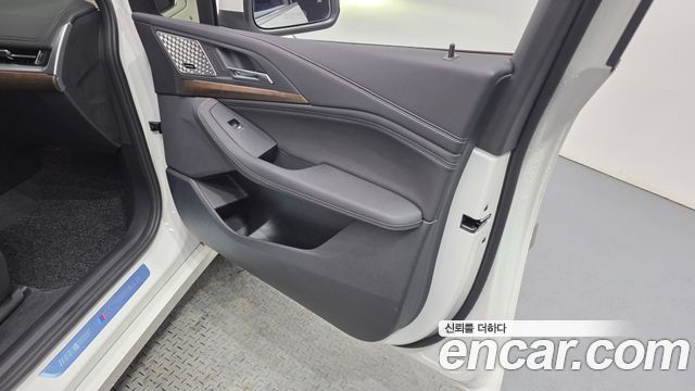 BMW 2 Series Active Tourer (U06) 220i Luxury 2023 — фото 24