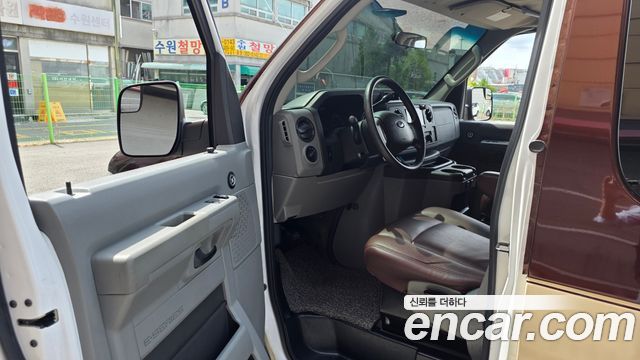 Ford E-Series E-150 2012 — фото 10