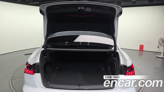 Audi A6 (C8) 40 TDI Quattro Premium 2022 — фото 20