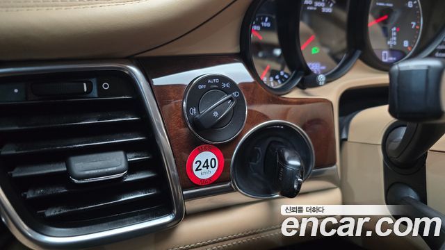 Porsche Panamera 3.0 4S Executive 970 2014 — фото 16