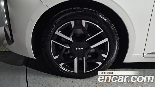 Kia K8 2.5 Gasoline 2WD Noblesse 2025 — фото 5