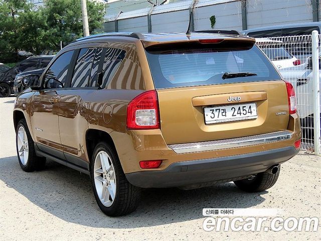Jeep Compass 70th Anniversary 1st 2011 — фото 3