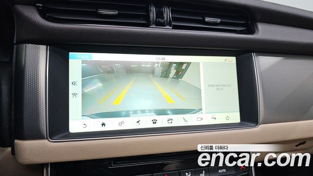 Jaguar XF (X260) 25t Prestige 2018 — фото 16
