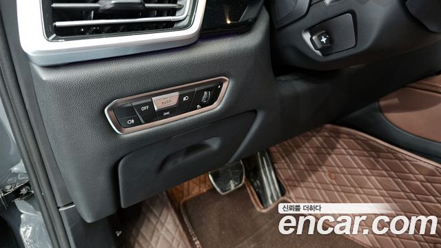 BMW X6 (G06) xDrive40d M Sport Online Exclusive 2022 — фото 29