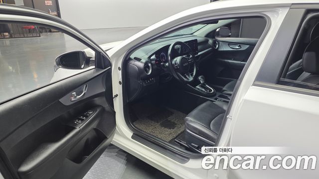 Kia K3 (II) 1.6 Prestige 2022 — фото 10