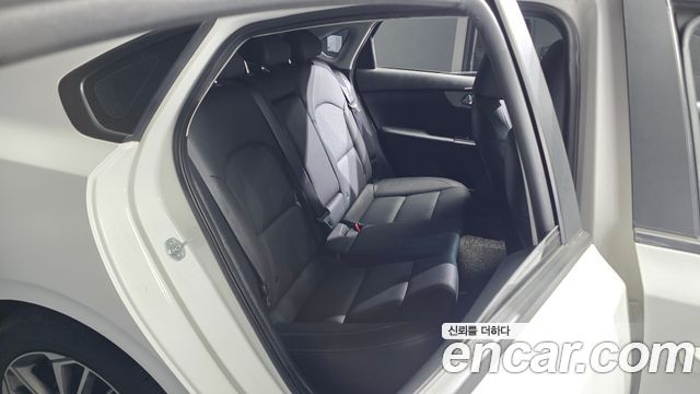Kia K3 (II) 1.6 Prestige 2022 — фото 26