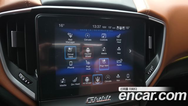 Maserati Ghibli 3.0 Diesel 3rd 2017 — фото 16
