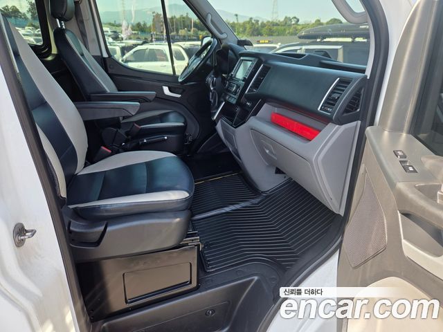 Hyundai Solati 15-seater Luxury 2022 — фото 15