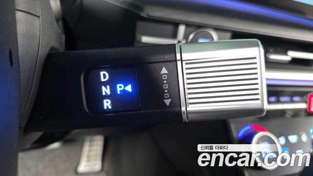 Hyundai Santa Fe (MX5) HEV 1.6 2WD Calligraphy 2025 — фото 9