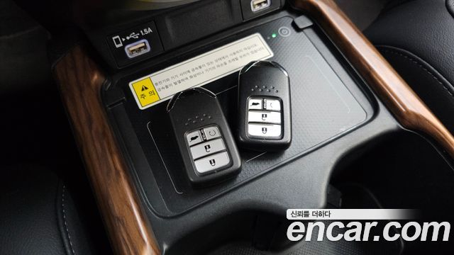 Honda CR-V (V) 2.0 Hybrid Touring 4WD 2022 — фото 32