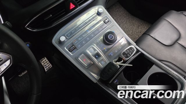 Hyundai Santa Fe Gasoline 2.5T 2WD Calligraphy 2021 — фото 9