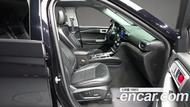 Ford Explorer (VI) 2.3 LimIted 4WD 2021 — фото 11