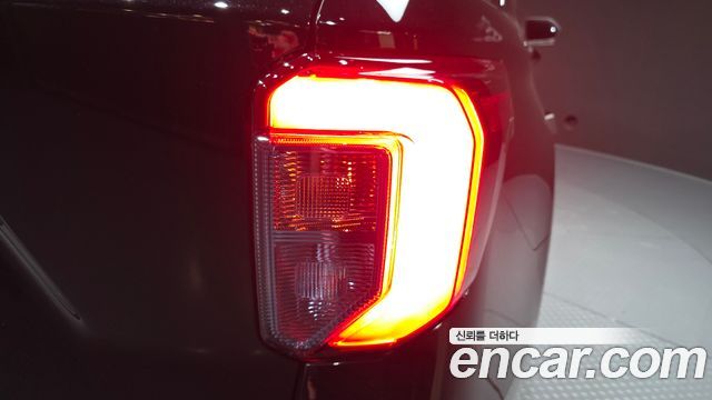 Ford Explorer (VI) 2.3 LimIted 4WD 2021 — фото 23