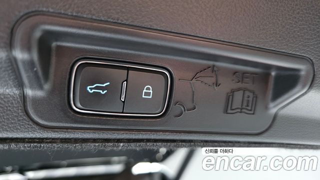 Ford Explorer (VI) 2.3 LimIted 4WD 2021 — фото 27