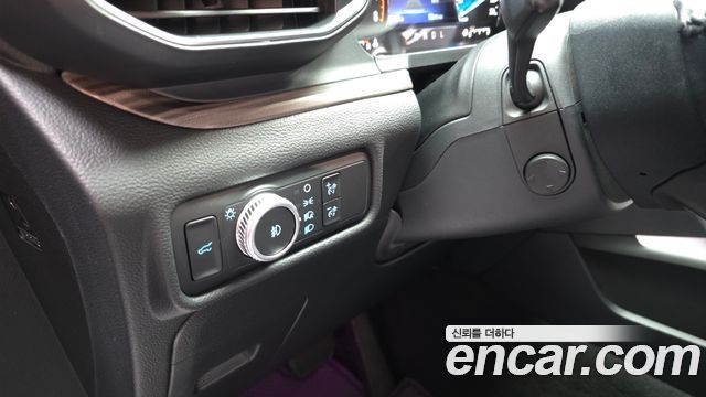 Ford Explorer (VI) 2.3 LimIted 4WD 2021 — фото 31