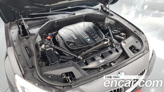 BMW 5 Series GT (F07) GT 30d xDrive 2015 — фото 6