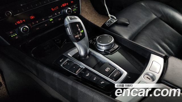 BMW 5 Series GT (F07) GT 30d xDrive 2015 — фото 9