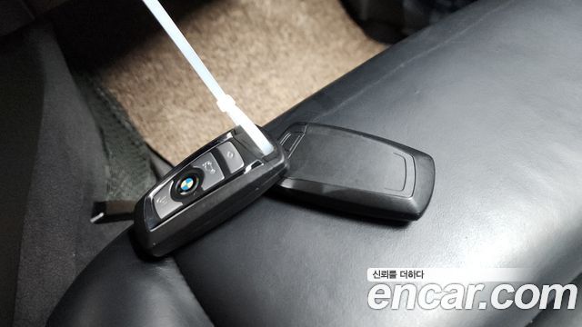 BMW 5 Series GT (F07) GT 30d xDrive 2015 — фото 15