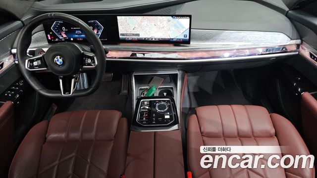 BMW 7 Series (G70) 740i sDrive M Sport 2023 — фото 7