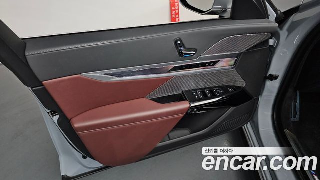 BMW 7 Series (G70) 740i sDrive M Sport 2023 — фото 30