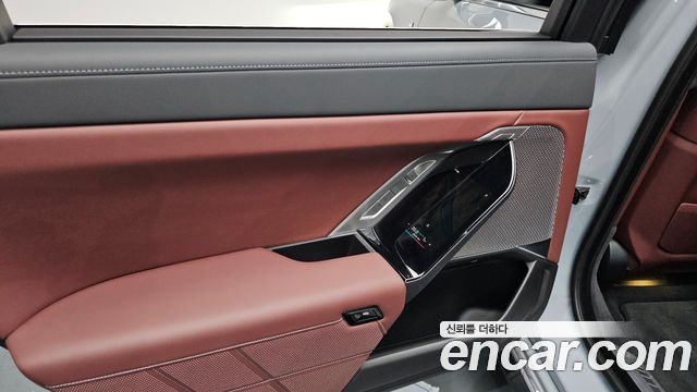 BMW 7 Series (G70) 740i sDrive M Sport 2023 — фото 31