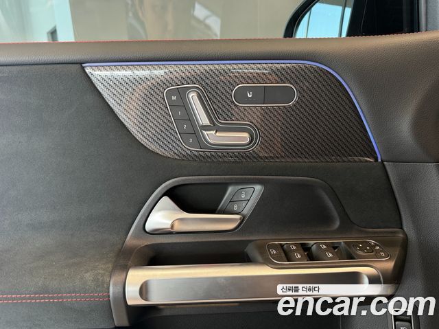 Mercedes-Benz GLB-Class (X247) AMG GLB35 4MATIC 2025 — фото 22