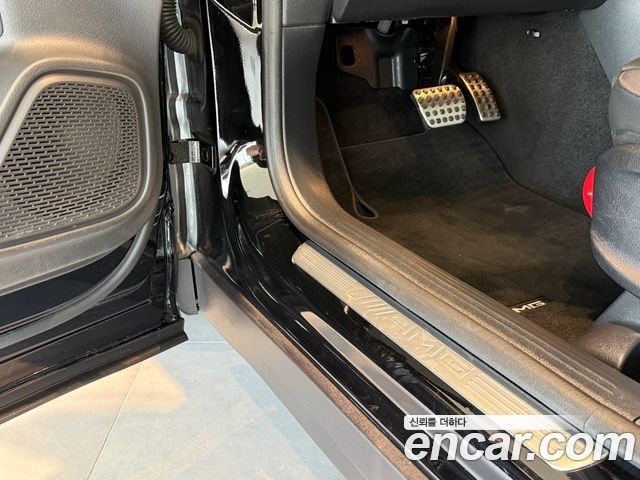 Mercedes-Benz GLB-Class (X247) AMG GLB35 4MATIC 2025 — фото 24