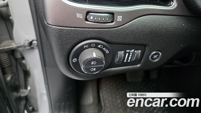 Jeep Cherokee (KL) 2.4 Limited 2WD 2021 — фото 18