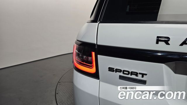 Land Rover Range Rover Sport (II) 3.0 SDV6 AB Dynamic 2018 — фото 22