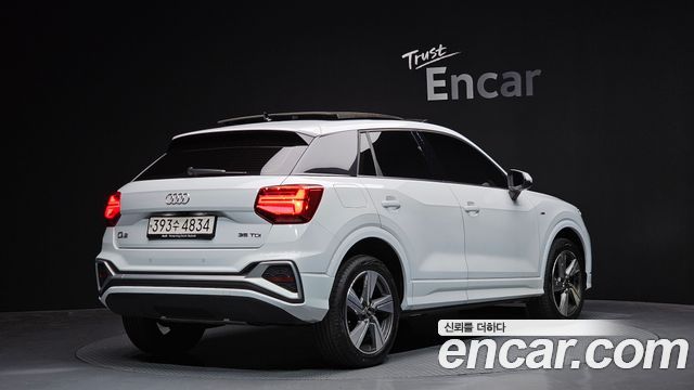 Audi Q2 35 TDI Premium 2023 — фото 2