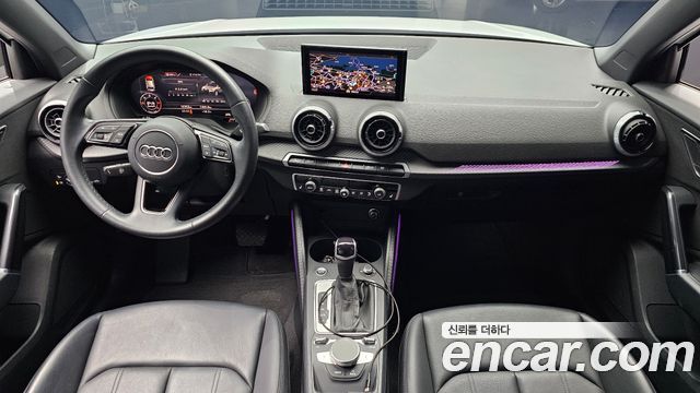 Audi Q2 35 TDI Premium 2023 — фото 7